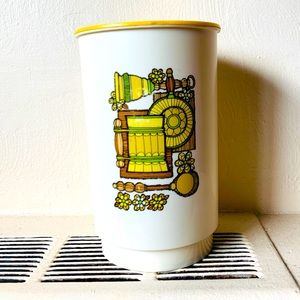 Vintage 70s Plastic Canaster